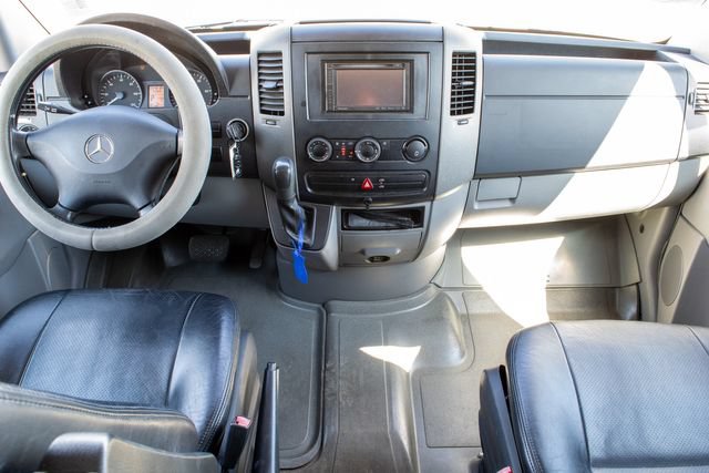 Used 2010 Mercedes-Benz Sprinter 2500 image 14