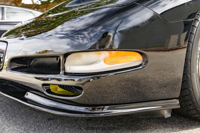 Used 2001 Chevrolet Corvette Coupe w/ Preferred Equipment Group1 image 66