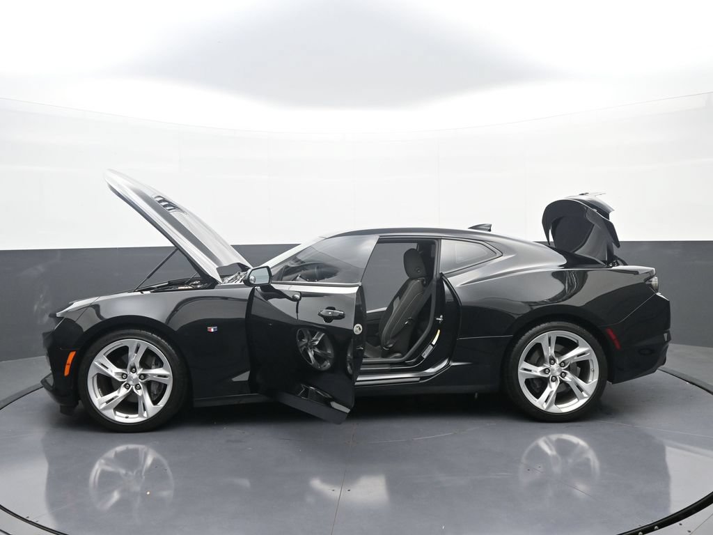 Used 2019 Chevrolet Camaro SS RWD image 38