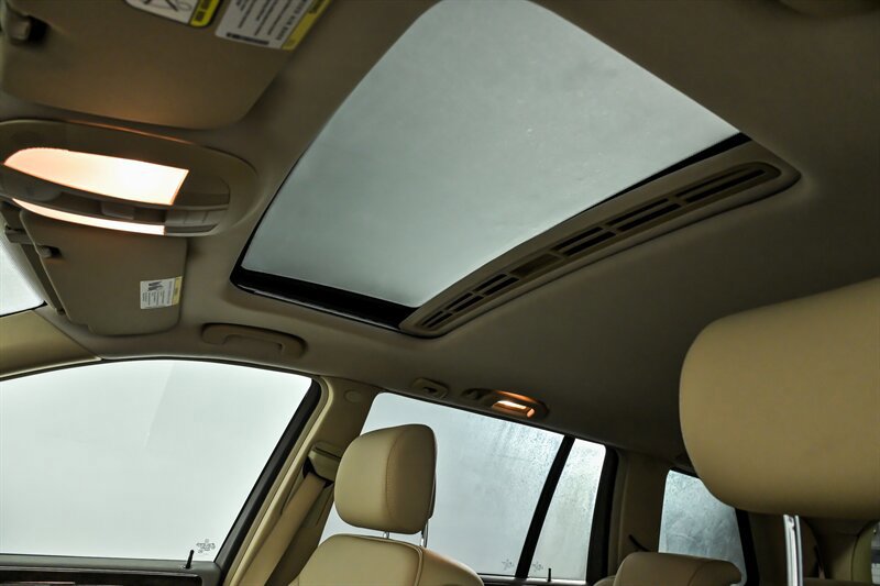 Used 2012 Mercedes-Benz GL 450 4MATIC image 19