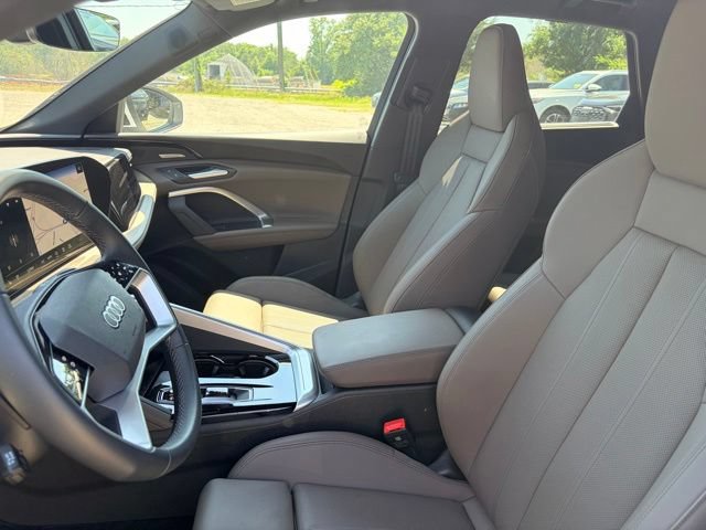 Certified 2025 Audi Q5 Premium w/ Premium Plus AWD/4WD image 7