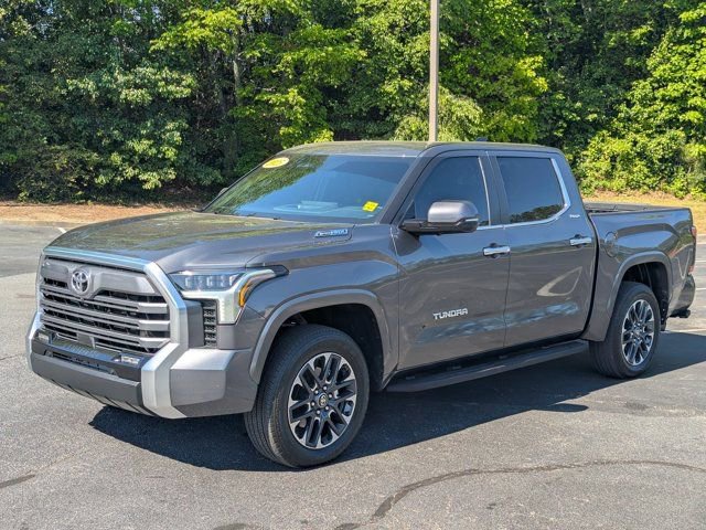 Used 2025 Toyota Tundra Limited AWD/4WD image 3