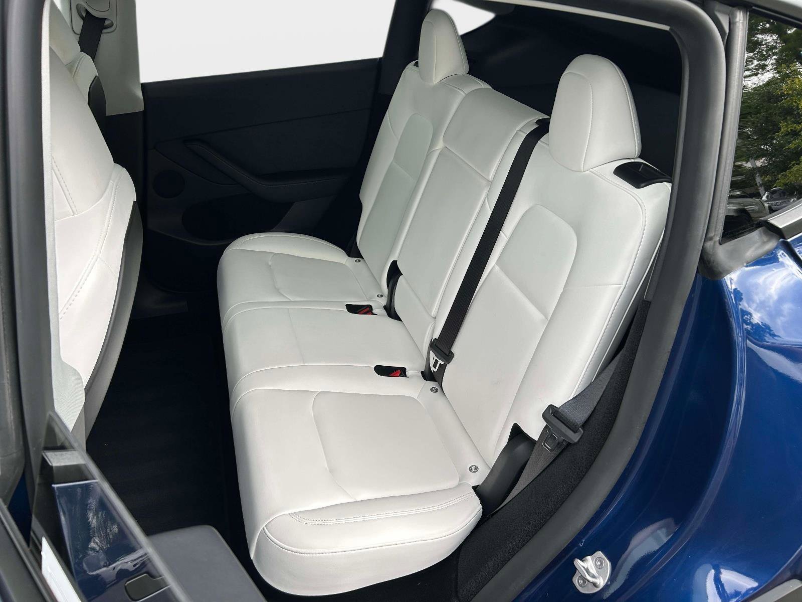 Used 2024 Tesla Model Y Performance image 16