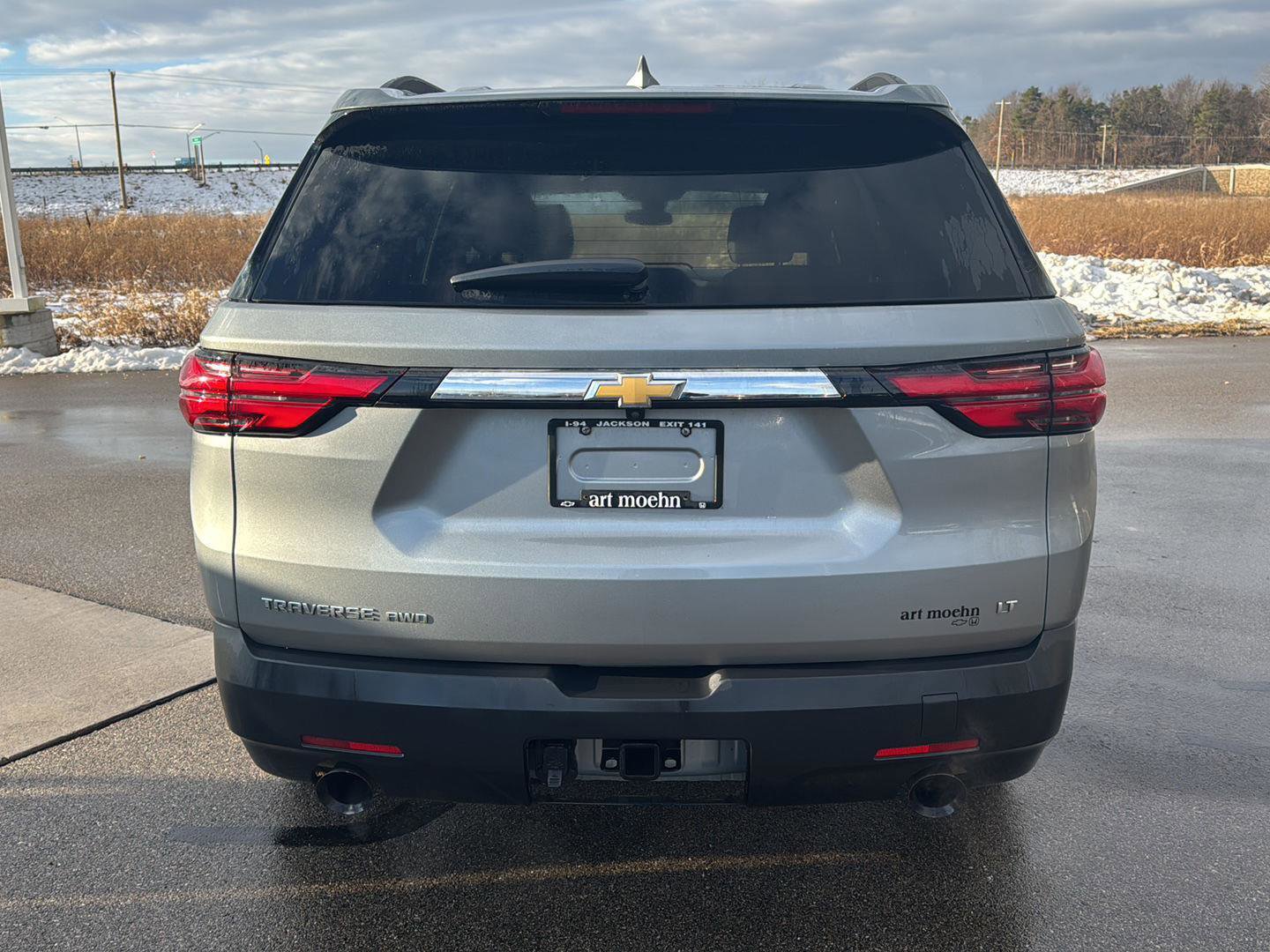 Used 2023 Chevrolet Traverse LT image 4