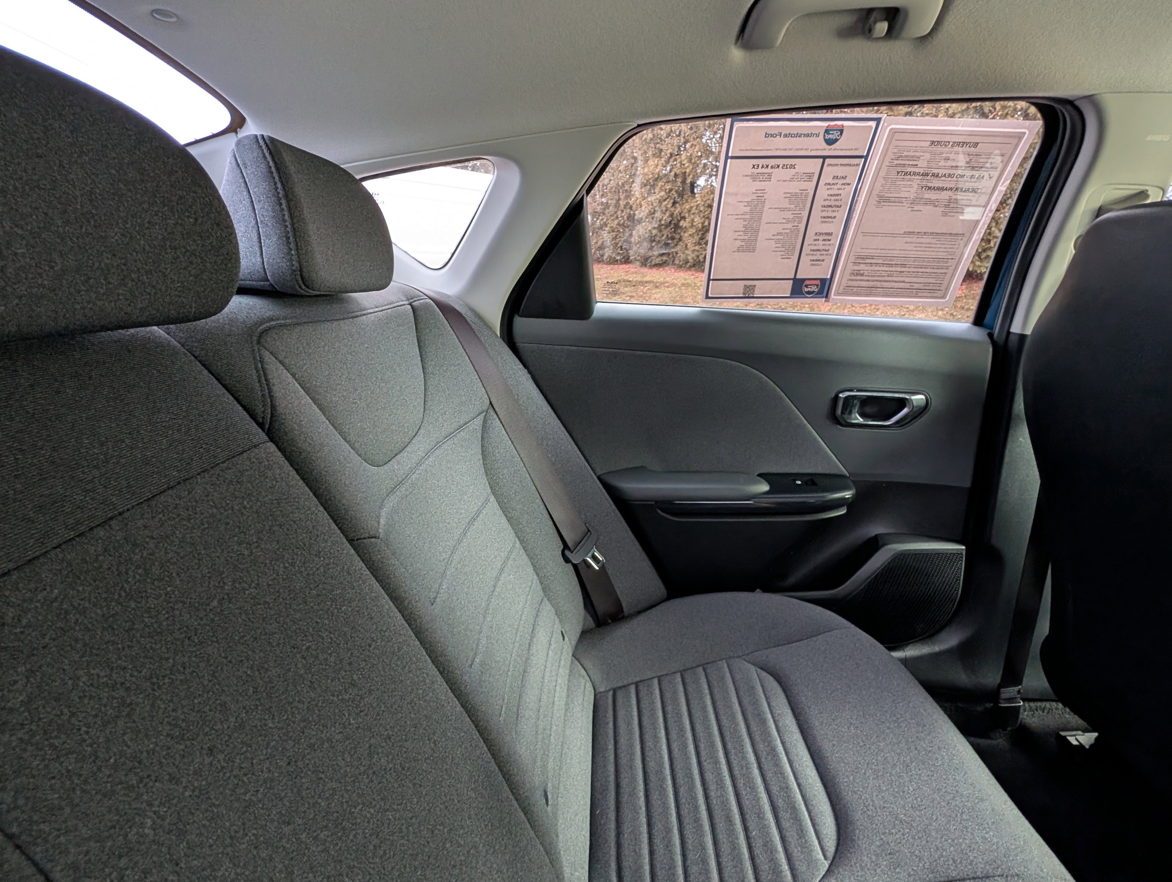 Used 2025 Kia K4 EX image 27