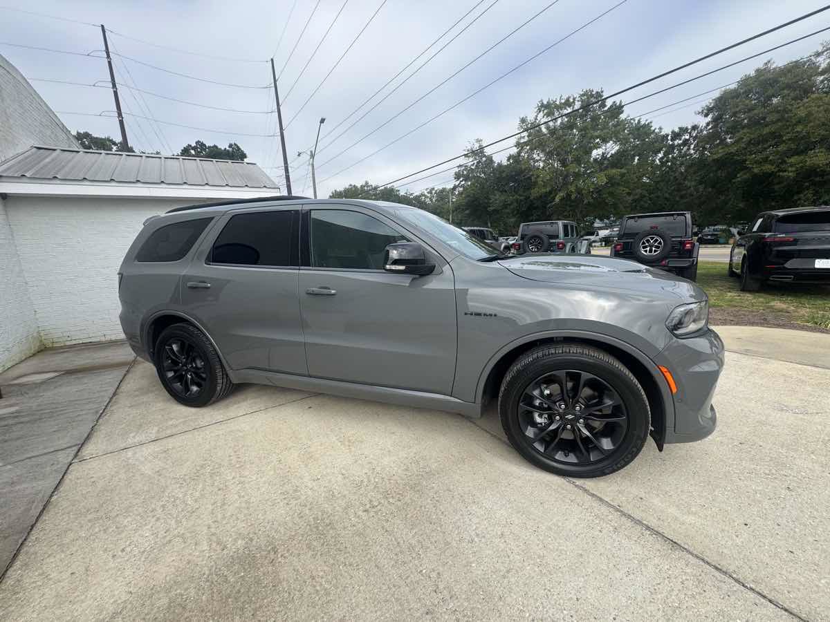 Used 2025 Dodge Durango R/T AWD/4WD image 4