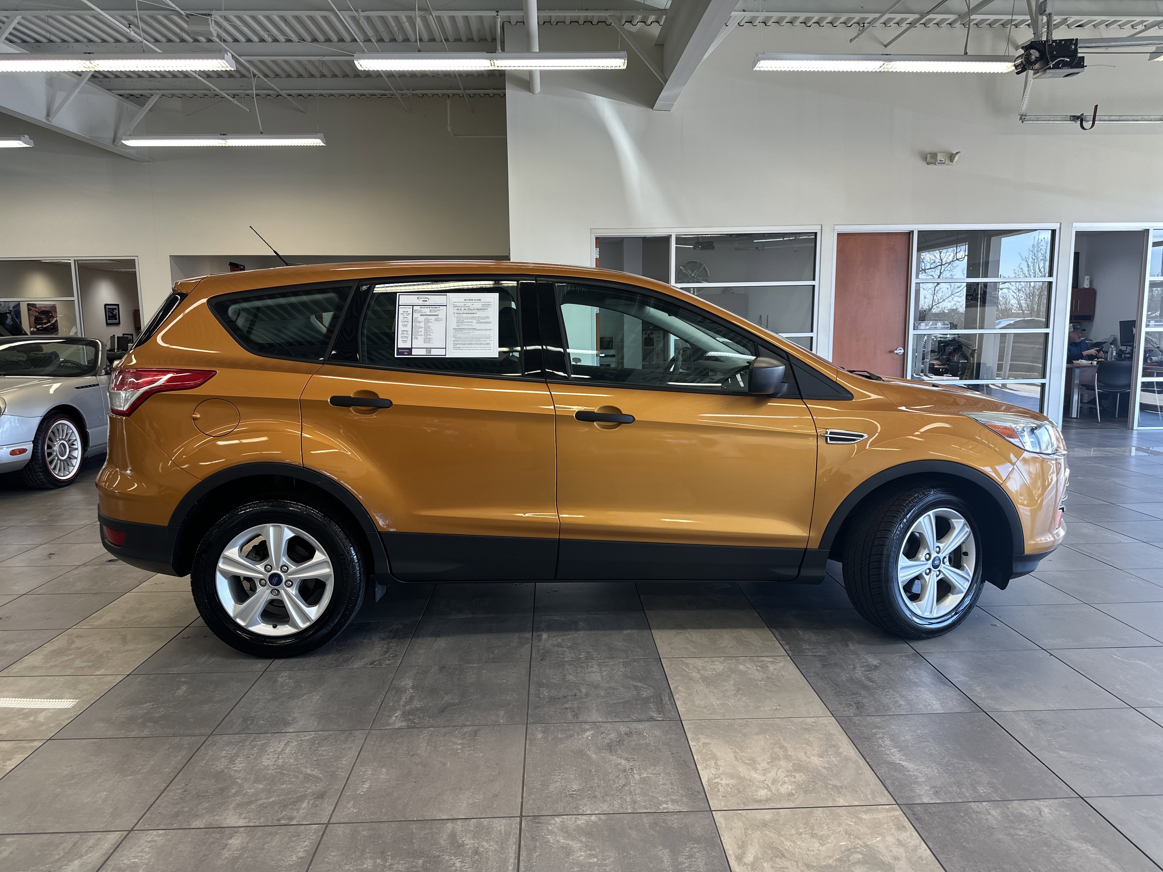 Used 2016 Ford Escape S image 10