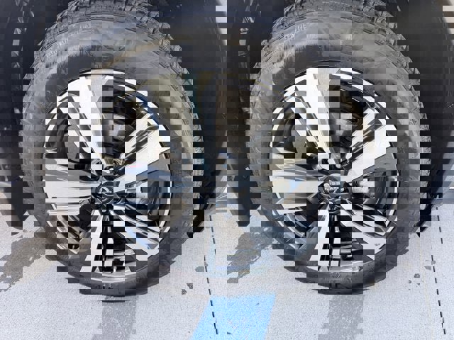 Certified 2024 Nissan Rogue SL w/ SL Premium Package image 21