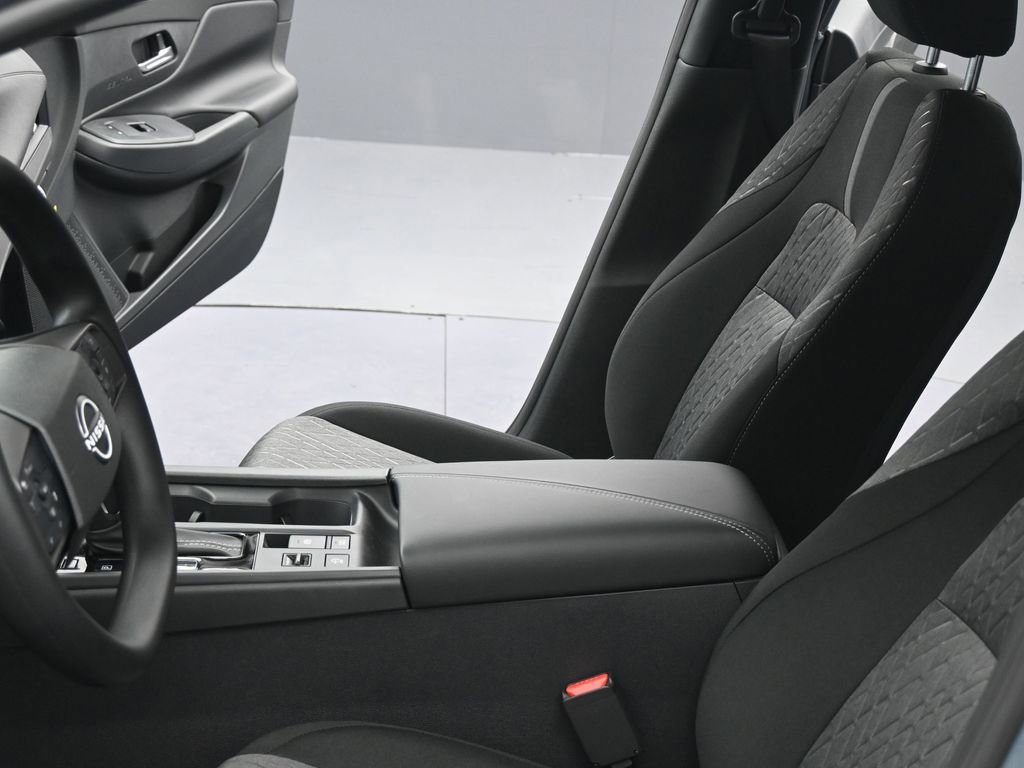 New 2026 Nissan Sentra SV w/ Floor Mat Package FWD image 16