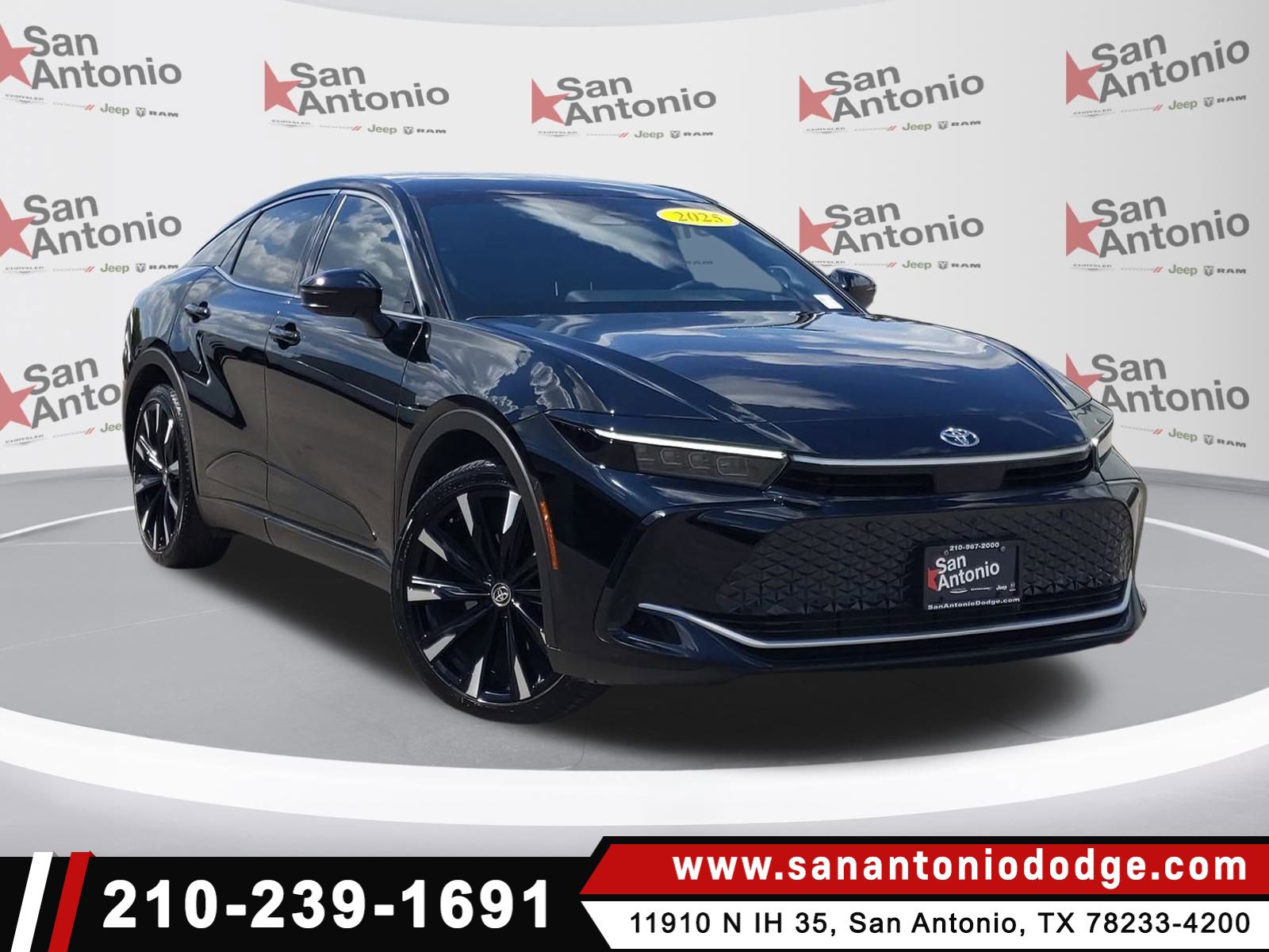Used 2025 Toyota Crown Platinum