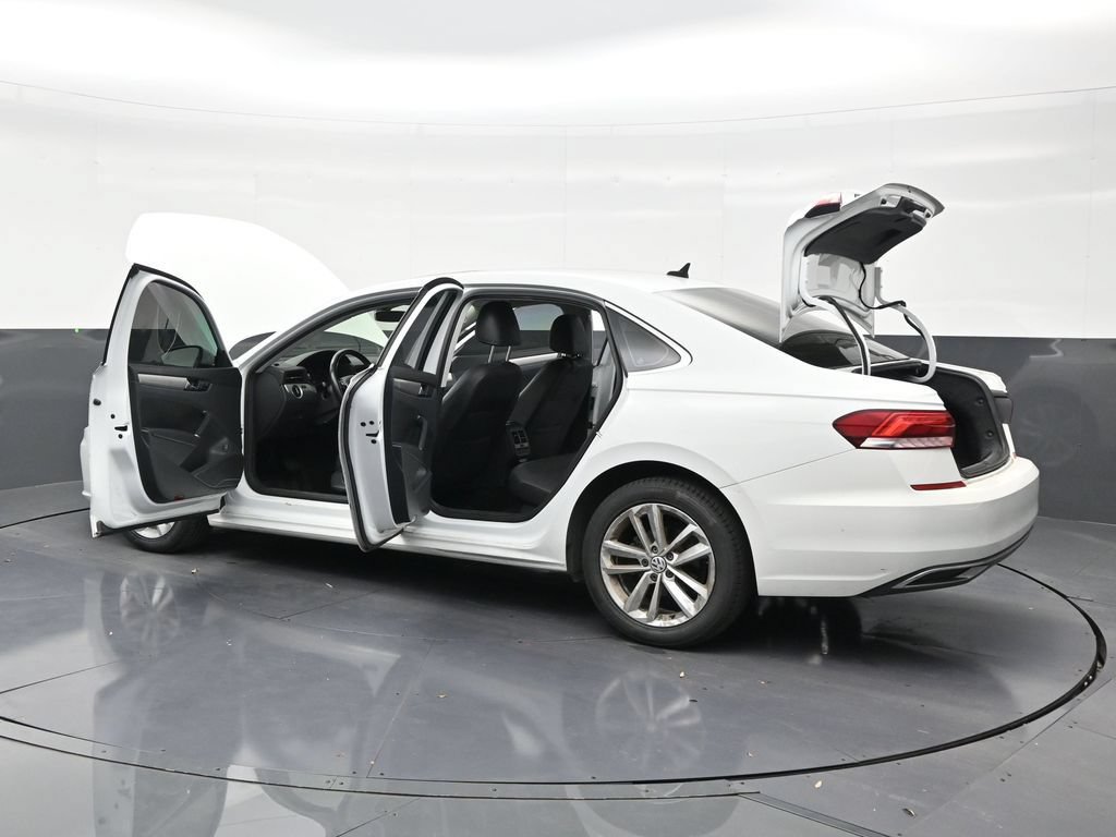 Used 2020 Volkswagen Passat 2.0T SE w/ Sunroof Package FWD image 31