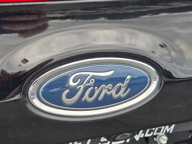 Used 2017 Ford Focus Titanium FWD image 19
