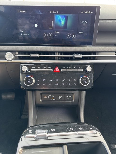 Used 2025 Hyundai Tucson Limited image 14