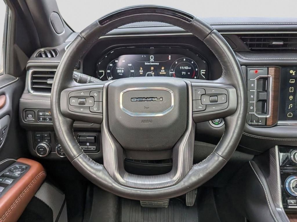 Used 2023 GMC Yukon XL Denali Ultimate image 17