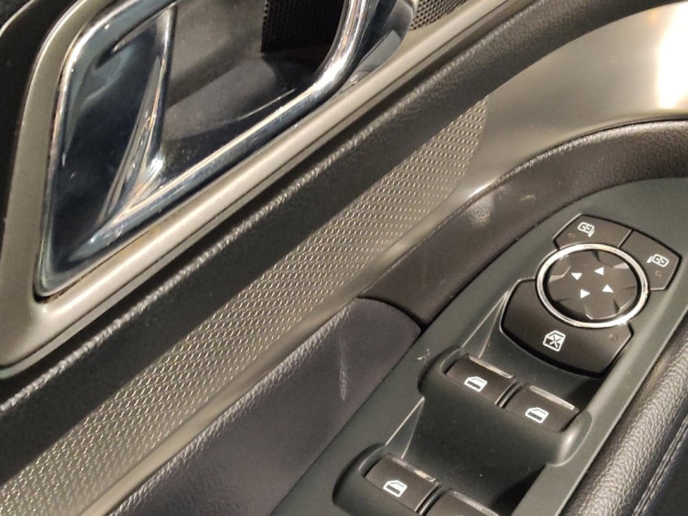 Used 2018 Ford Explorer XLT image 27