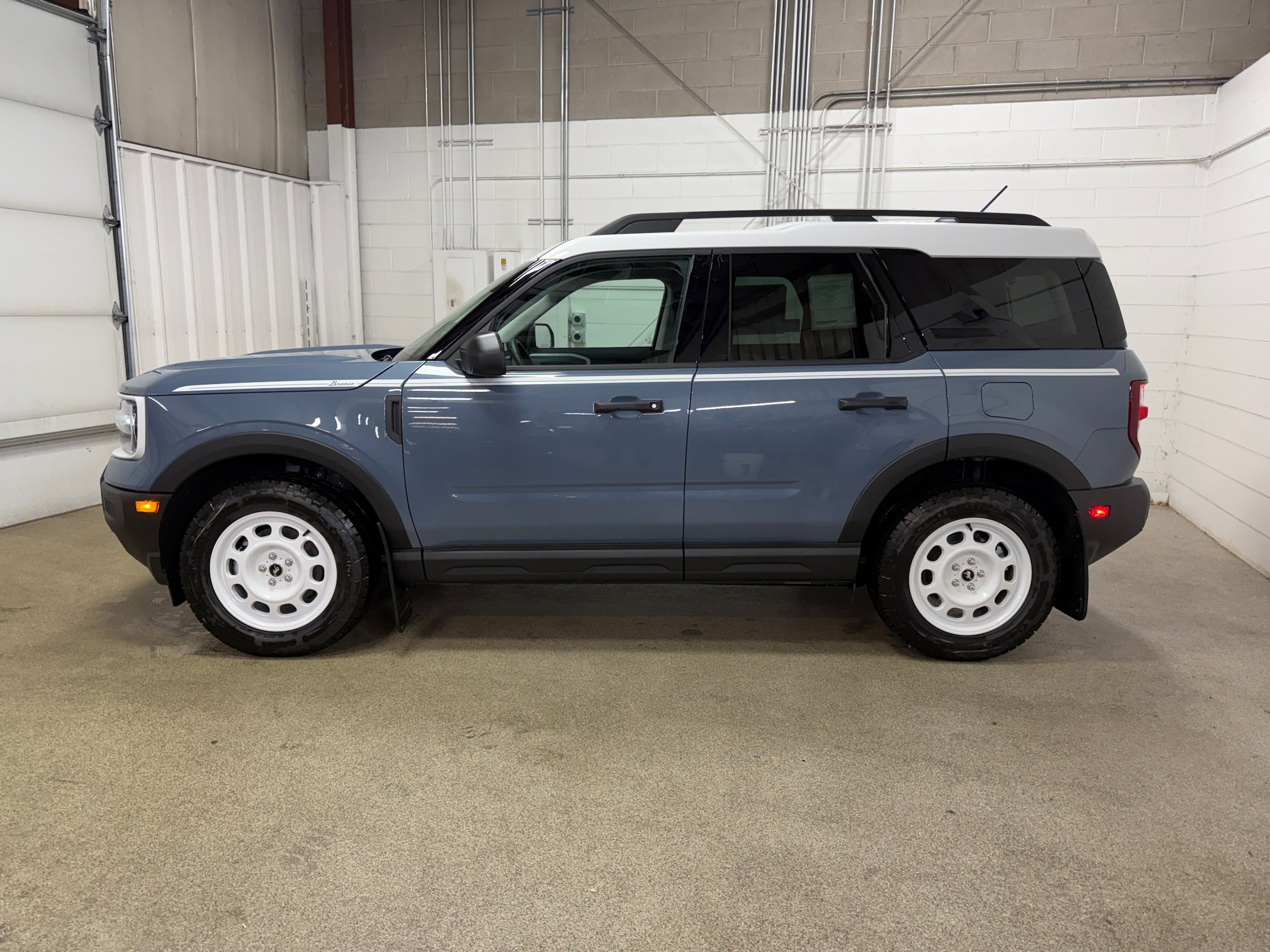 Used 2025 Ford Bronco Sport Heritage w/ Convenience Package AWD/4WD image 4