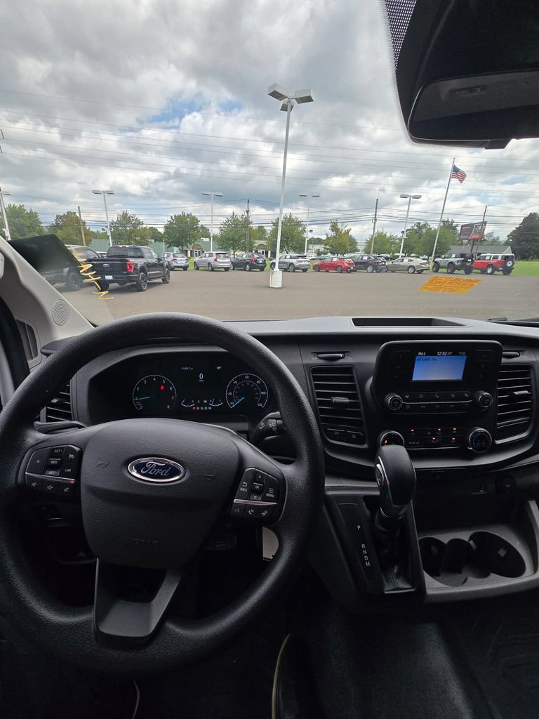 Used 2025 Ford Transit 250 Low Roof w/ Exterior Upgrade Package RWD image 3