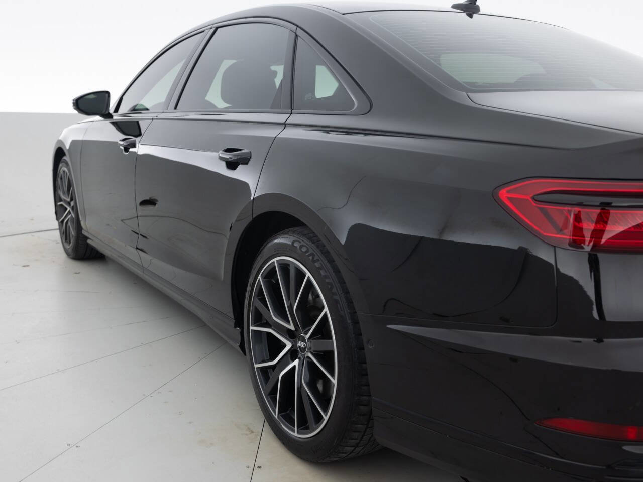 Used 2020 Audi A8 L 4.0T w/ Executive Package image 13