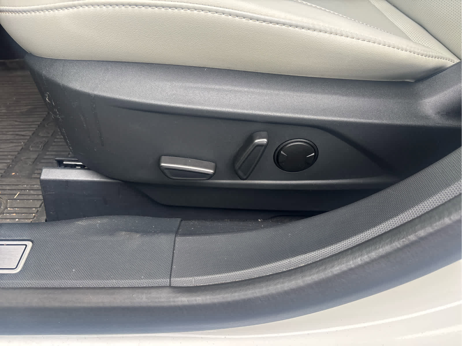 Used 2021 Ford Mustang Mach-E Premium image 7