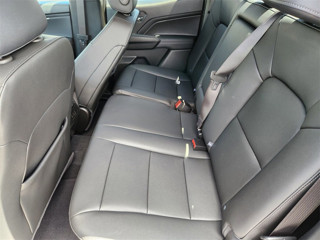 New 2025 GMC Canyon Elevation w/ Convenience Package image 19