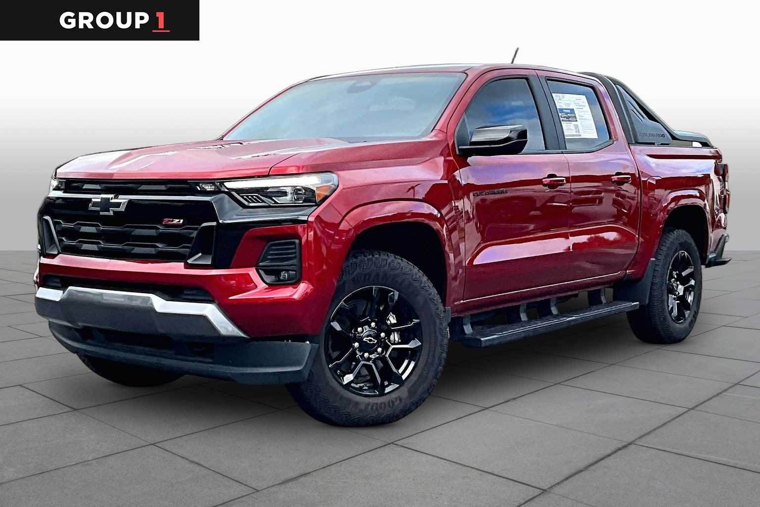 Used 2025 Chevrolet Colorado Z71 w/ Midnight Edition