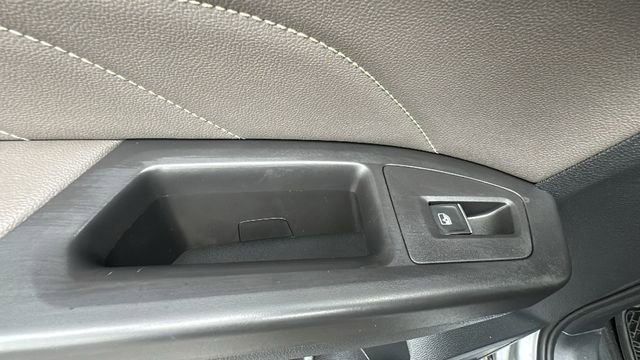 Used 2023 Volkswagen Atlas Cross Sport SE image 33