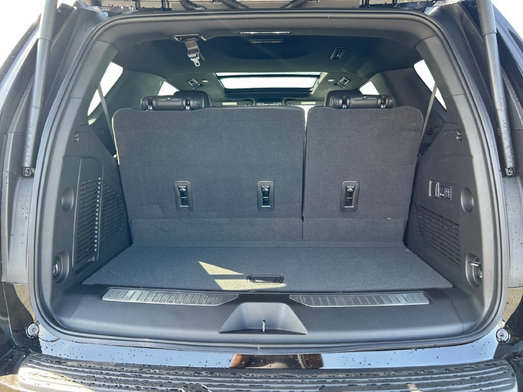 New 2026 Chevrolet Tahoe High Country RWD image 19