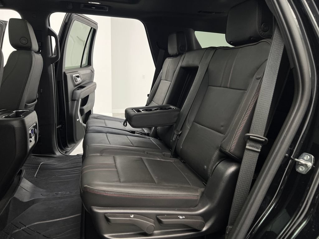 Used 2023 Chevrolet Tahoe RST RWD image 18