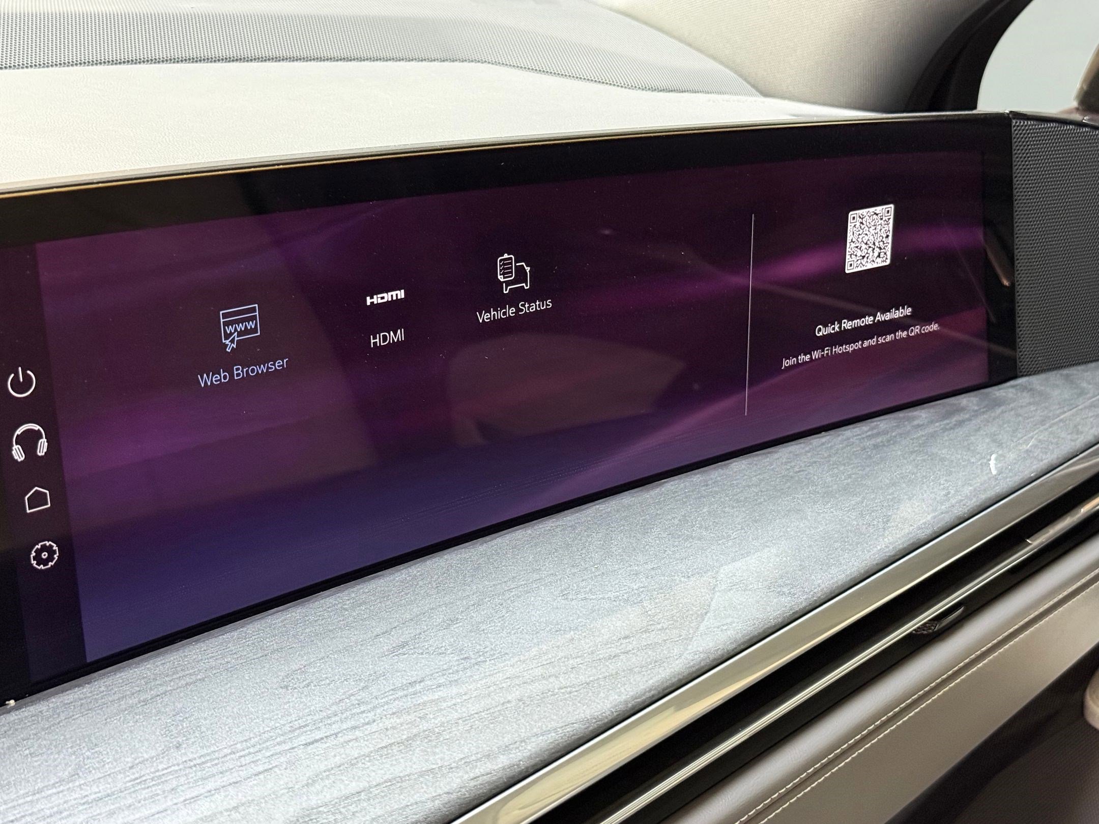 New 2025 Cadillac Escalade IQ Sport 1 w/ Smart Trailering package image 30