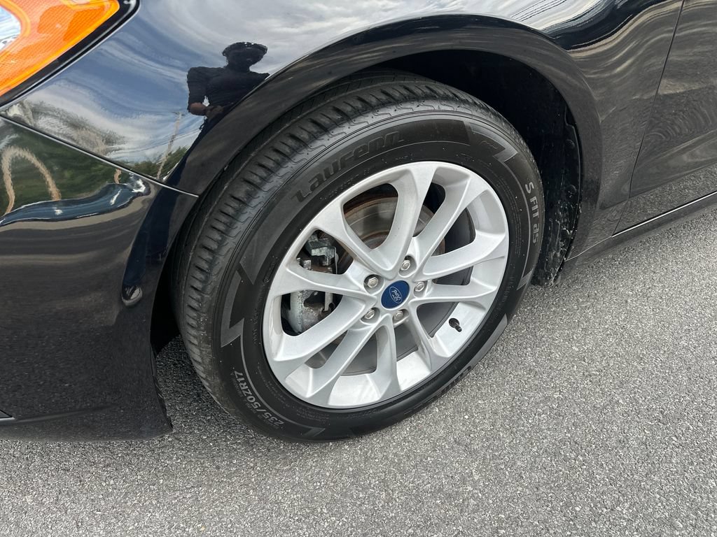 Used 2020 Ford Fusion SE FWD image 7