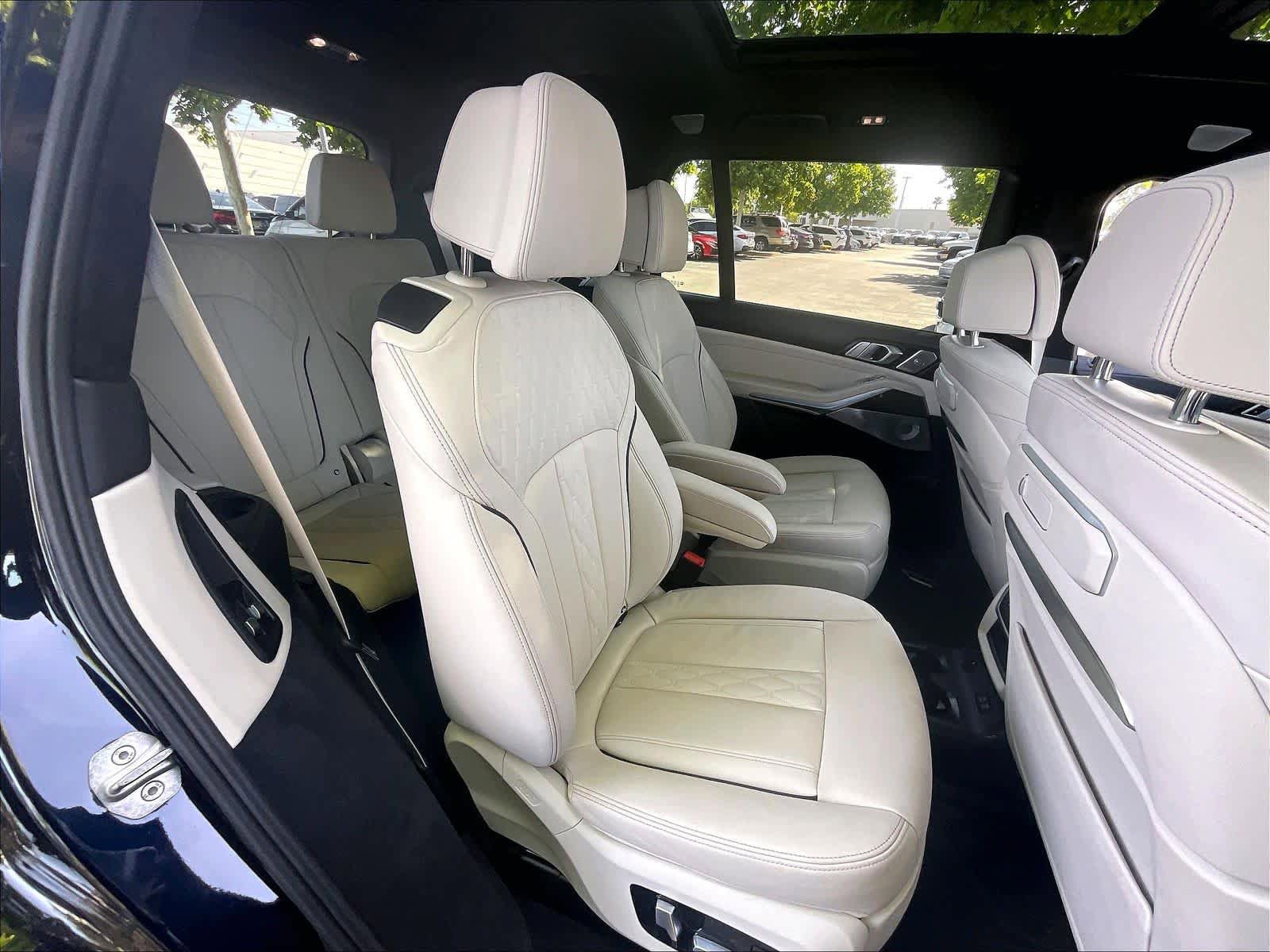 Used 2024 BMW X7 M60i w/ Executive Package AWD/4WD image 28
