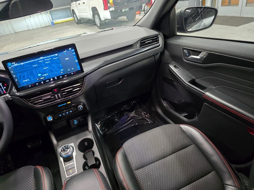 Used 2023 Ford Escape ST-Line w/ Tech Pack #1 image 34