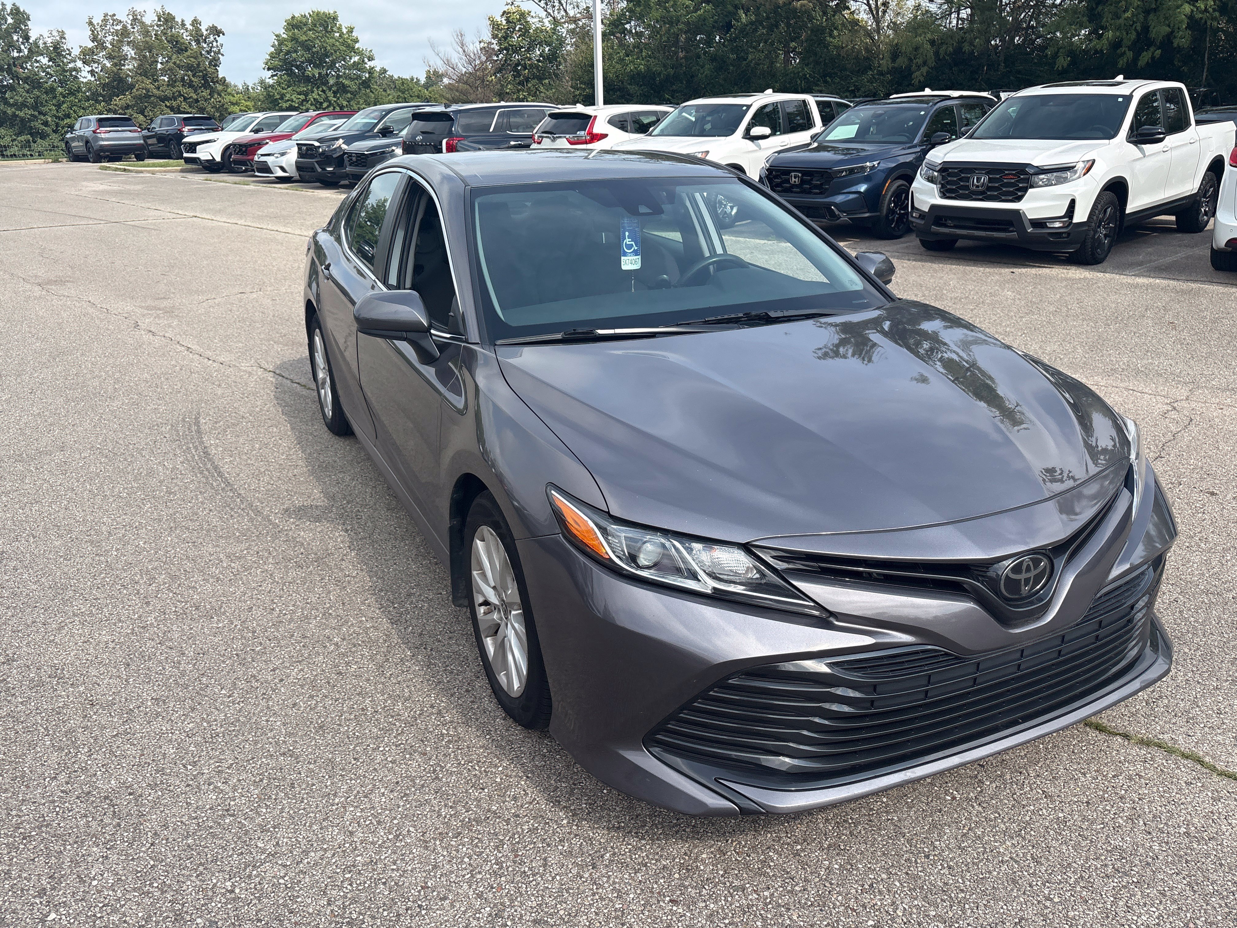 Used 2020 Toyota Camry LE FWD image 16