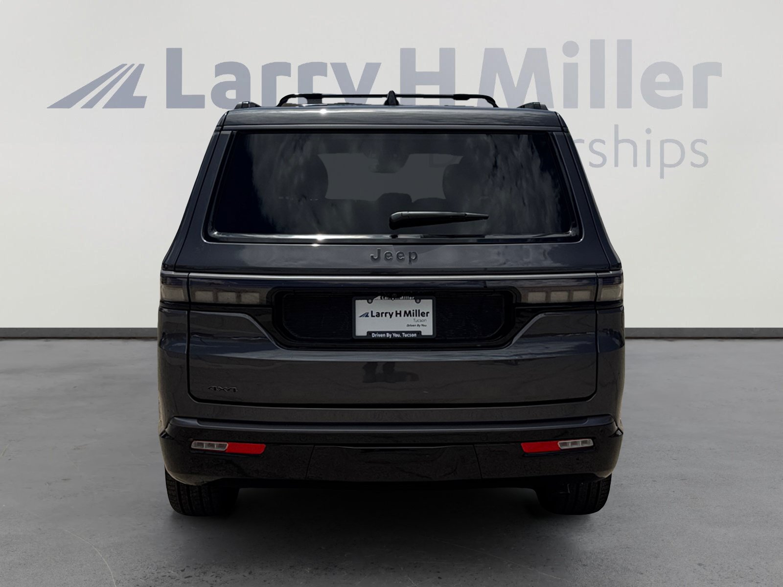 New 2026 Jeep Grand Wagoneer Limited AWD/4WD image 4