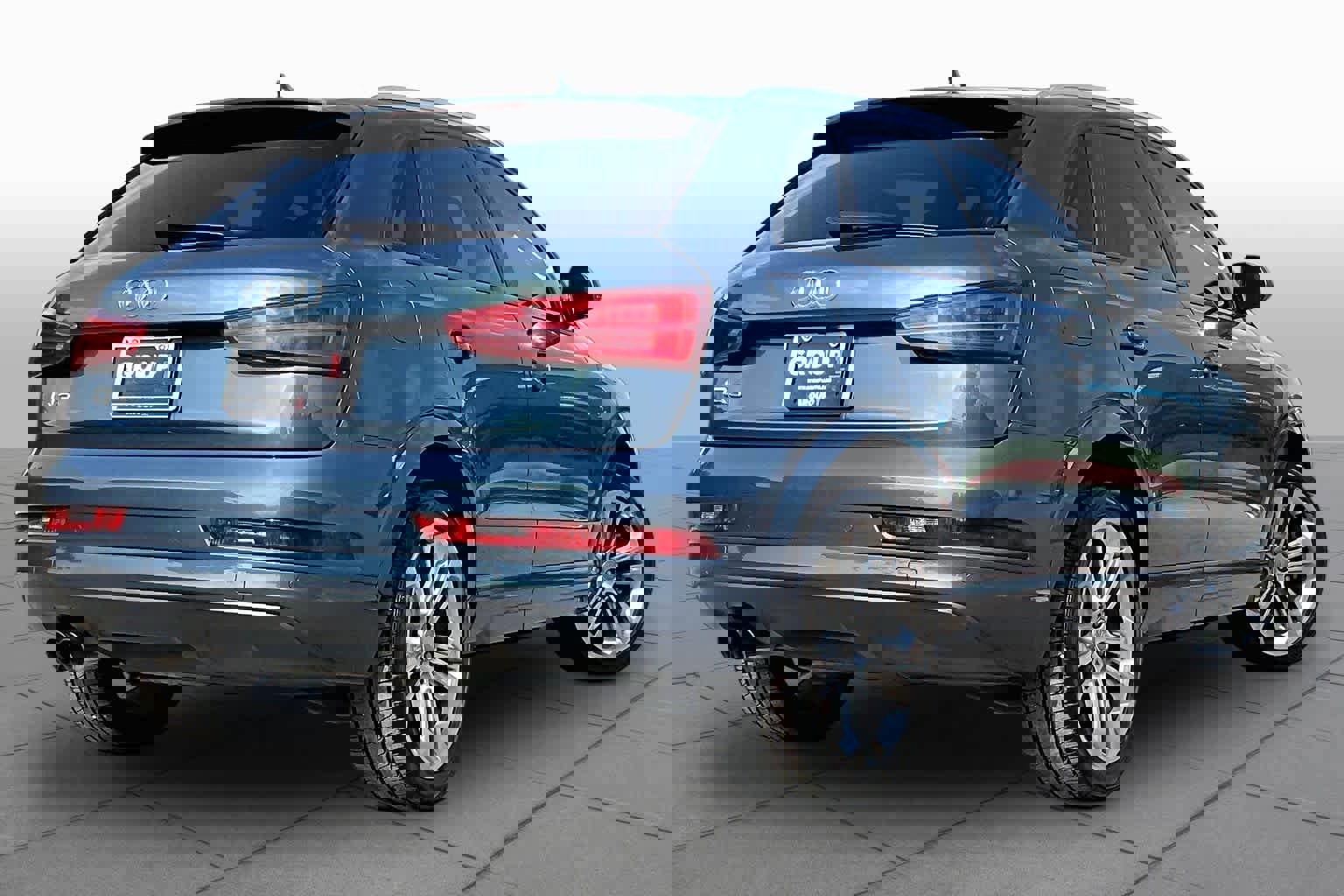 Used 2018 Audi Q3 2.0T Premium w/ Convenience Package FWD image 13