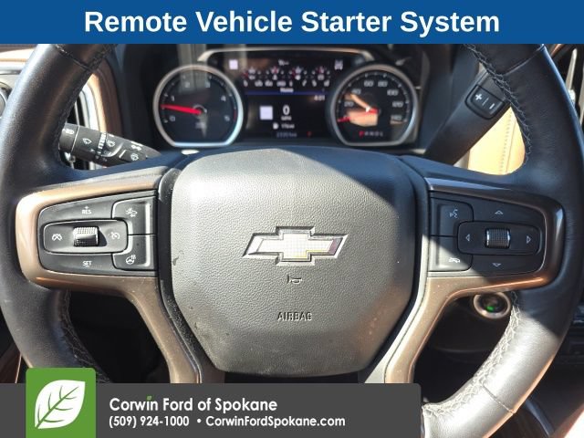 Used 2022 Chevrolet Silverado 2500 High Country w/ Technology Package AWD/4WD image 4