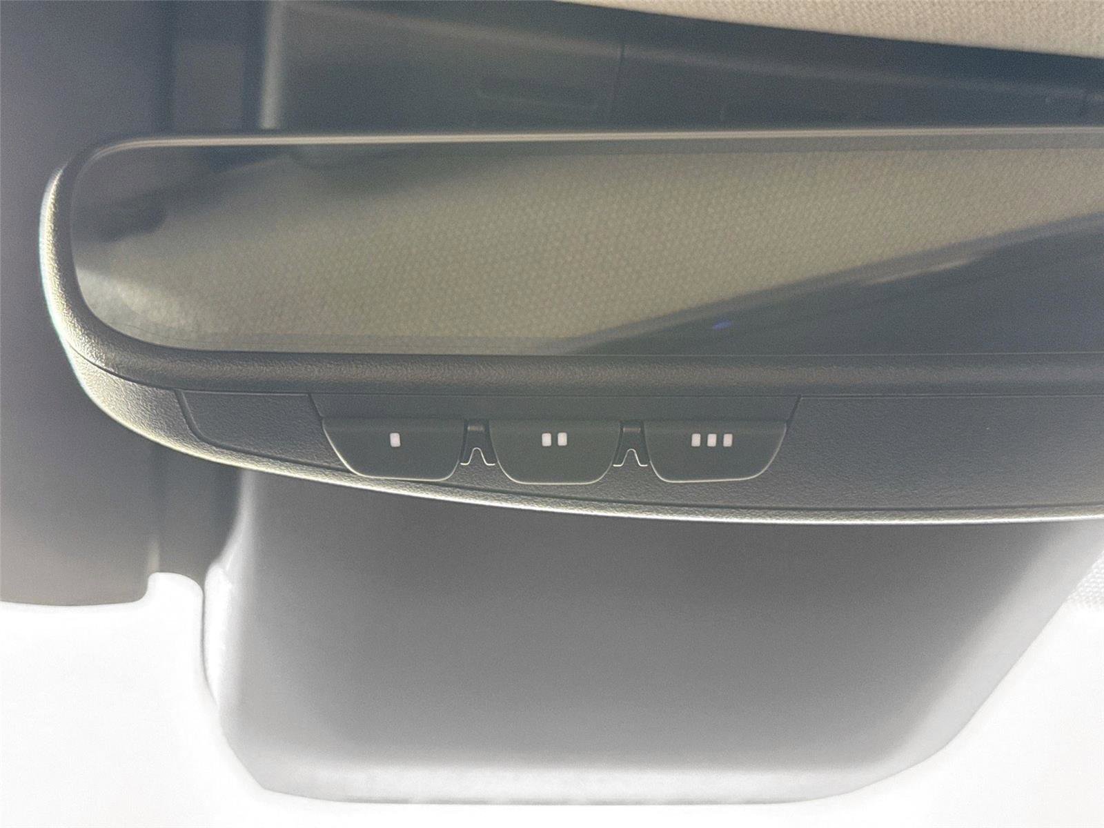 Certified 2025 Toyota Prius Plug-In Hybrid FWD image 22