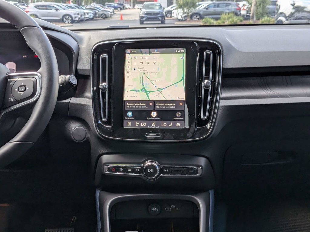Certified 2023 Volvo XC40 Recharge Plus AWD/4WD image 22