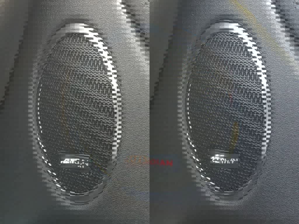 Used 2024 Land Rover Discovery Sport S image 29