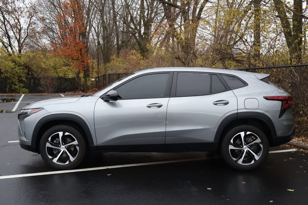 Used 2024 Chevrolet Trax RS image 4