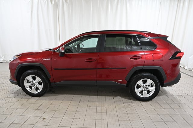 Used 2020 Toyota RAV4 LE image 9