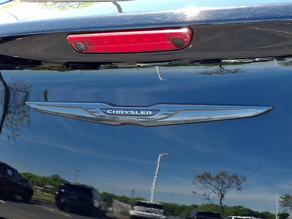 Used 2023 Chrysler 300 Touring L w/ Popular Equipment Group image 30