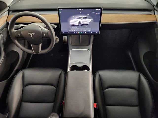 Used 2024 Tesla Model Y Performance image 4