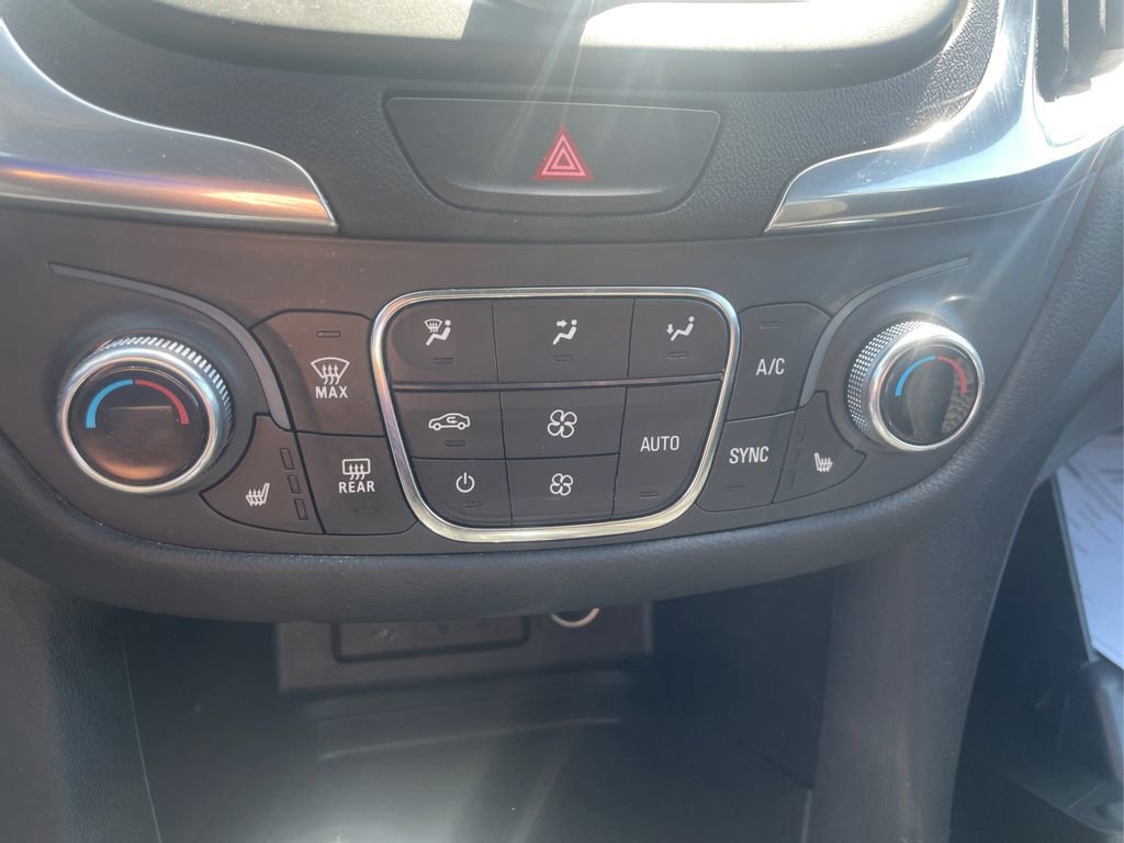 Used 2021 Chevrolet Equinox LT AWD/4WD image 27