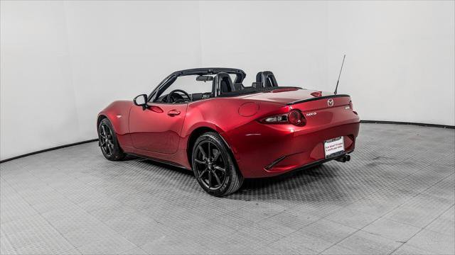 Used 2016 MAZDA MX-5 Miata Club RWD image 6