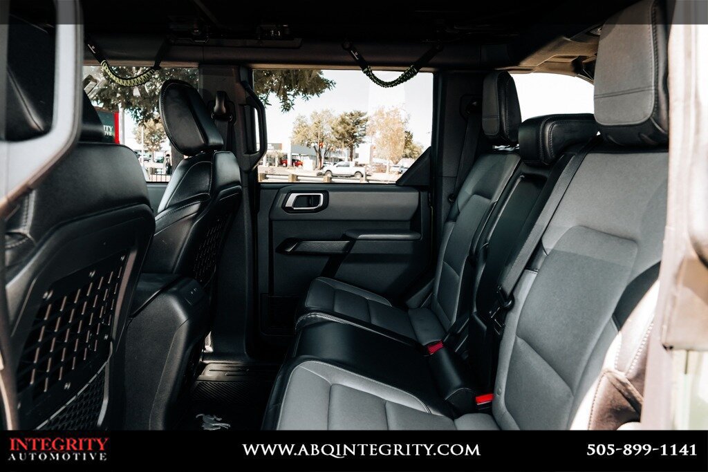 Used 2024 Ford Bronco Everglades AWD/4WD image 44