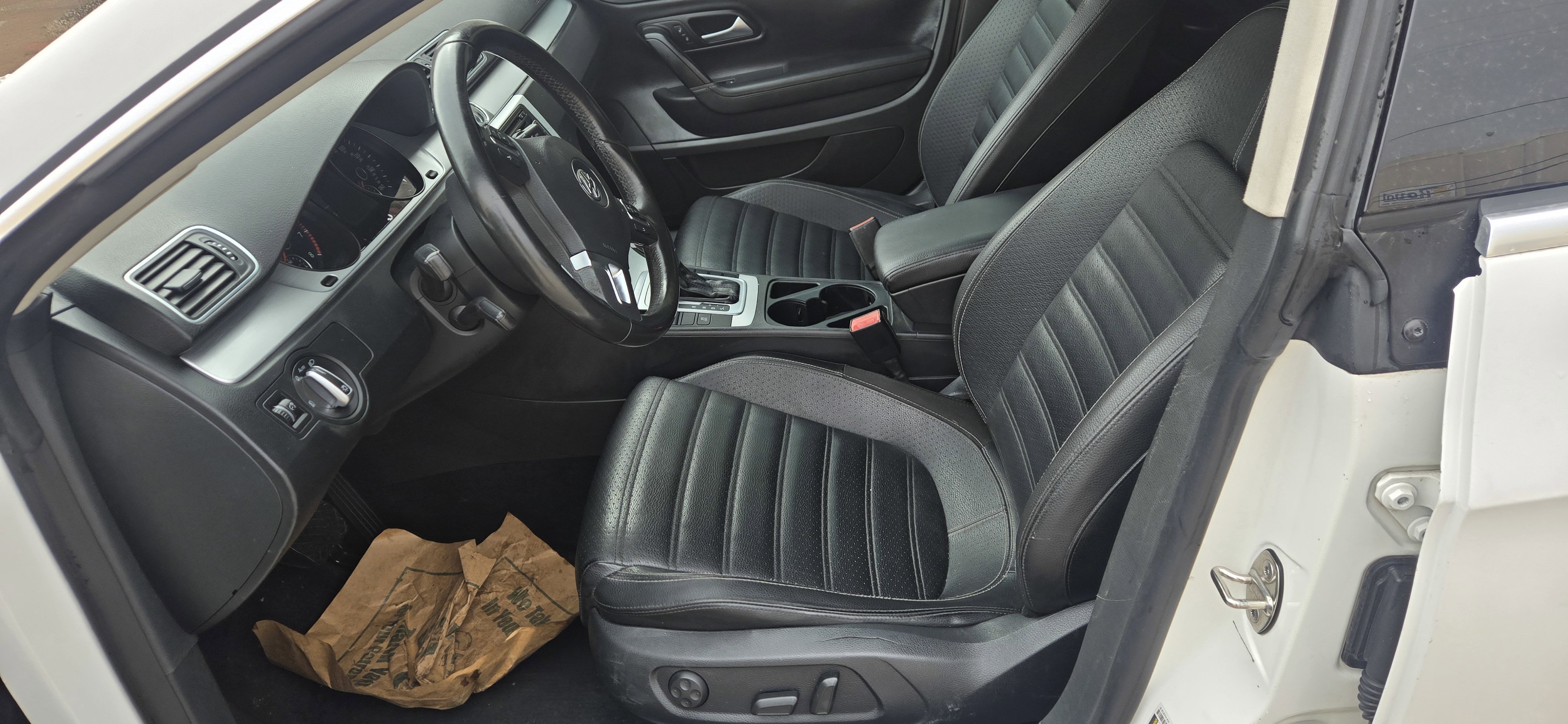 Used 2014 Volkswagen CC R-Line FWD image 15