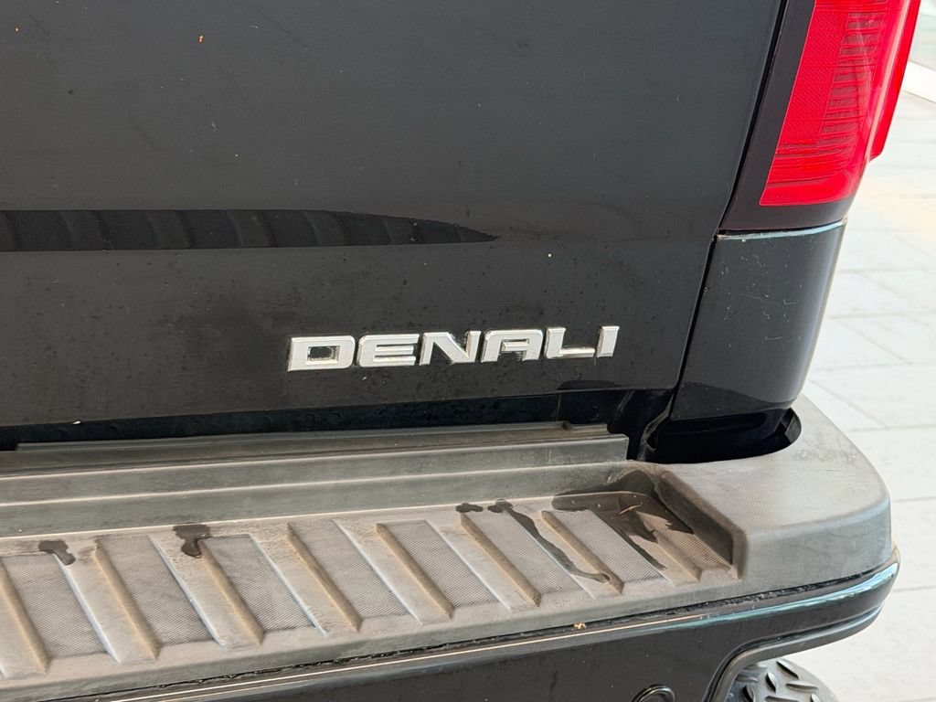Used 2015 GMC Sierra 2500 Denali w/ Duramax Plus Package AWD/4WD image 7