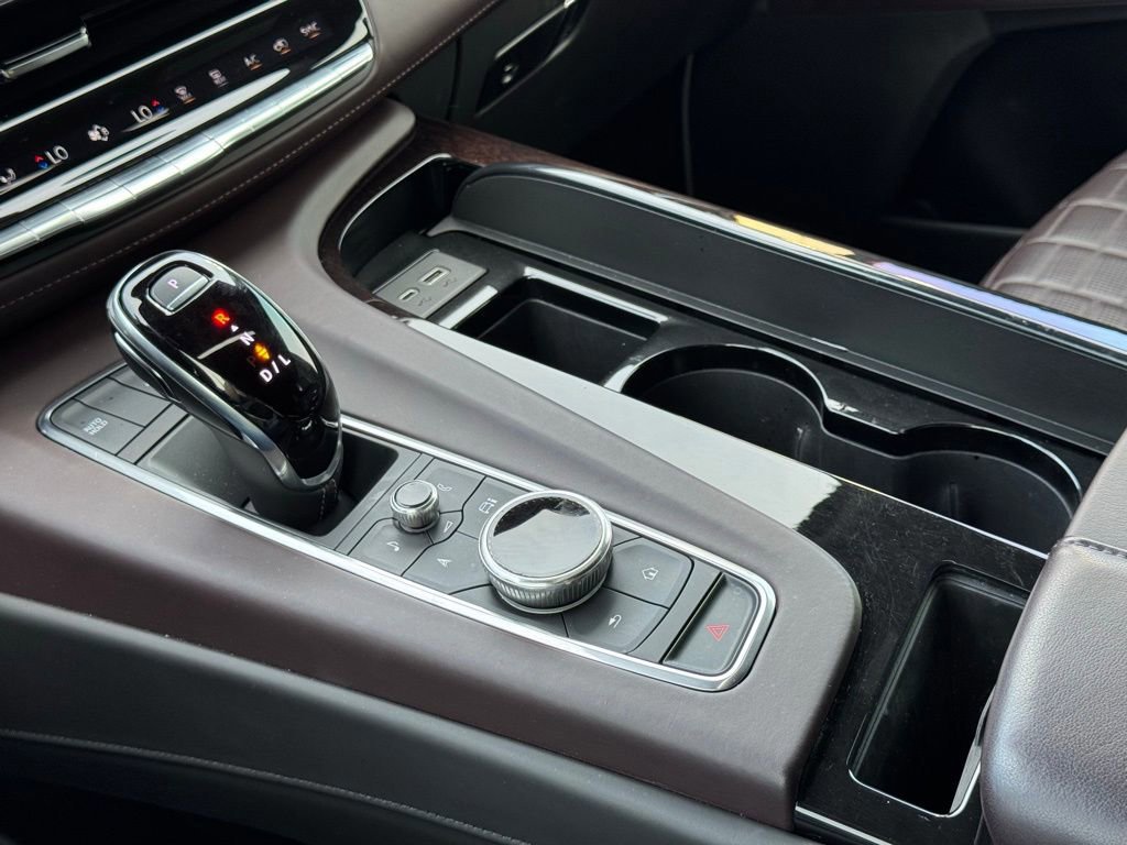 Certified 2022 Cadillac Escalade Sport Platinum image 32