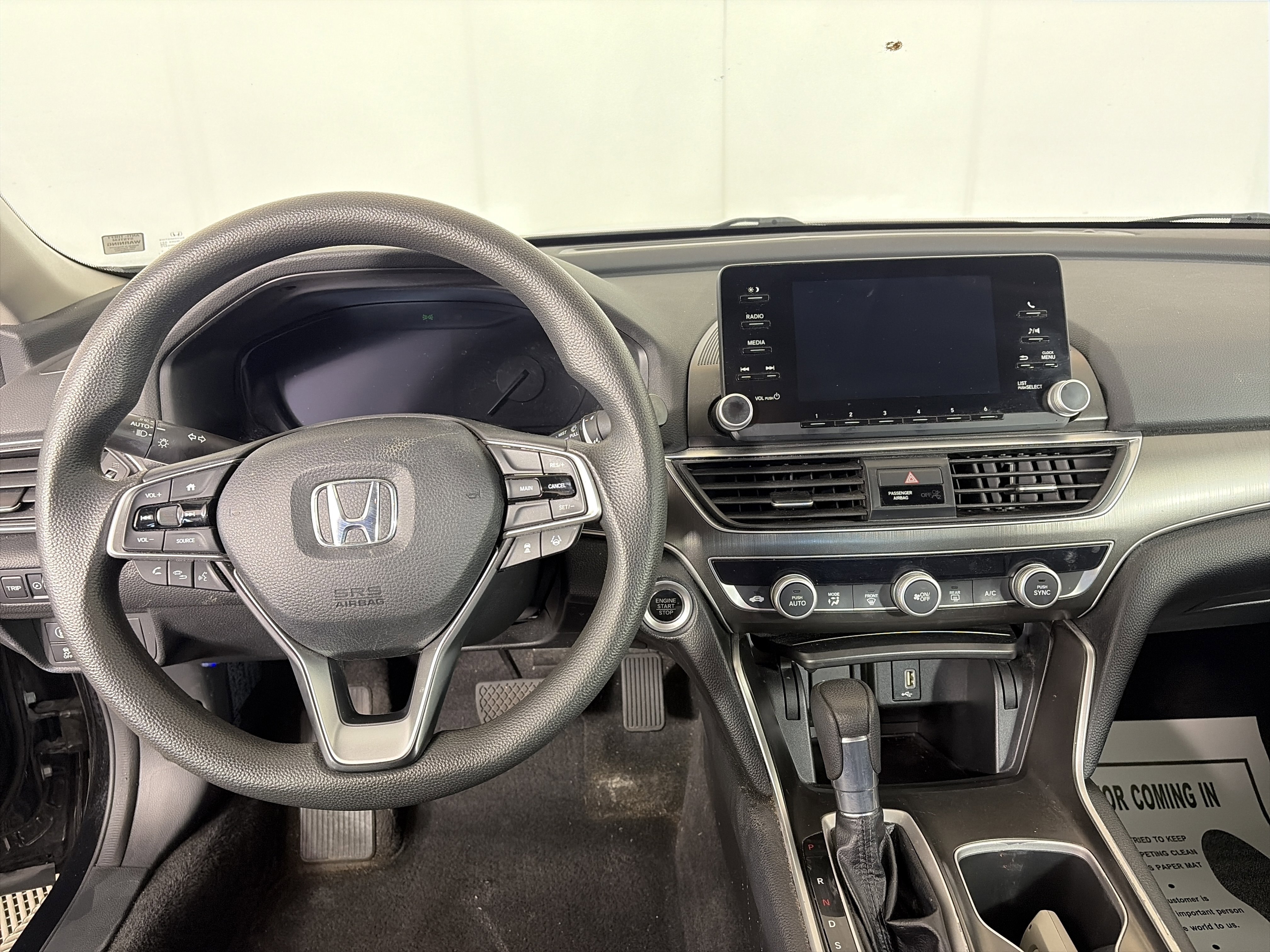 Used 2018 Honda Accord LX image 3